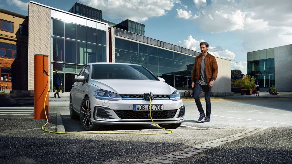 VW Golf GTE Erfahrungen Blick auf die Front-Kühlergrill Bildquelle: Volkswagen.de